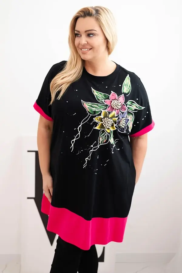 Kesi Włoski Kesi Włoski Fuchsia Plus Size women's tunic with floral pattern and decorative pearls