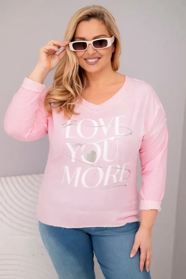 Kesi Włoski Kesi Włoski Ladies' Plus Size T-shirt distressed with the inscription Love You More light pink