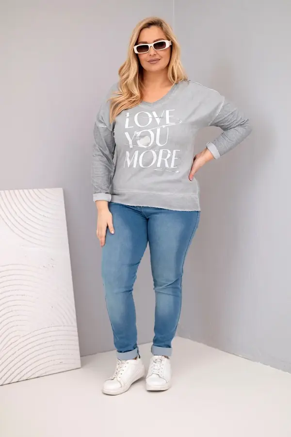 Kesi Włoski Kesi Włoski Plus Size women's blouse distressed with the inscription Love You More gray
