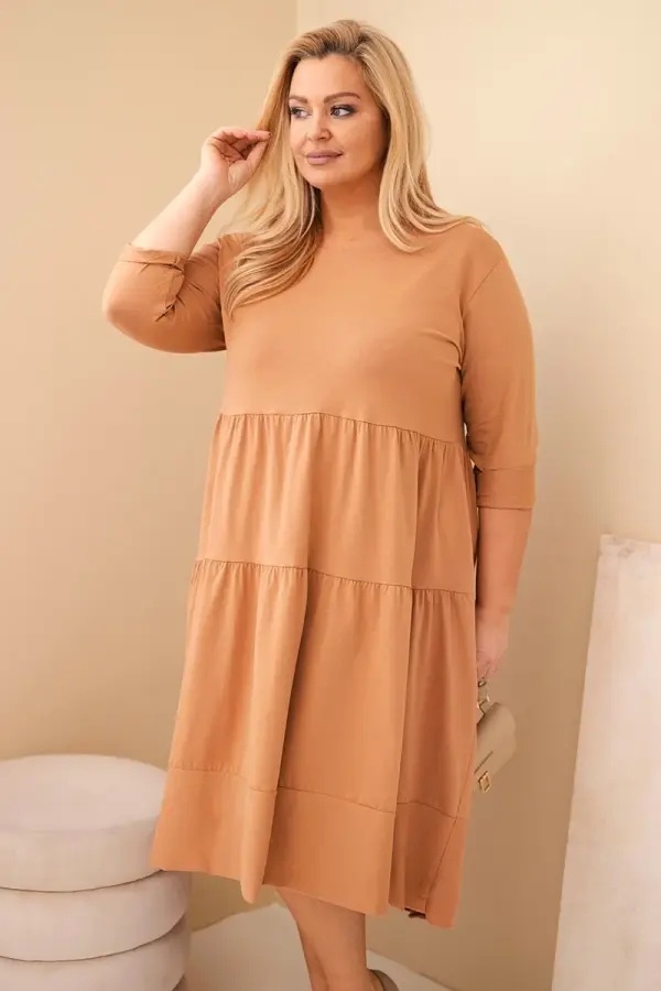 Kesi Włoski Kesi Włoski Plus Size women's cotton dress with ruffles and rolled-up sleeves camel