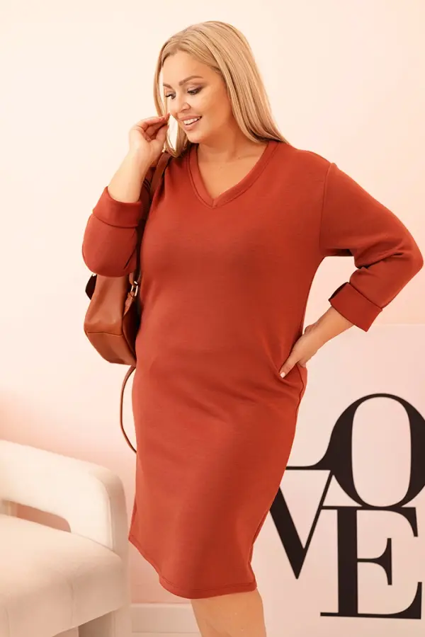 Kesi Włoski Kesi Włoski Plus Size women's dress with a V-neck and sleeves in butter color, red