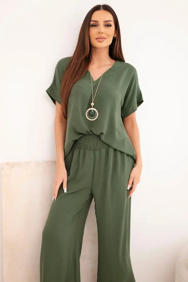 Kesi Włoski Kesi Włoski Set with necklace blouse + pants khaki