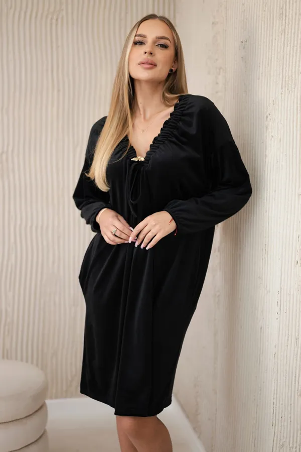 Kesi Włoski Kesi Włoski Velour dress with V-neck black