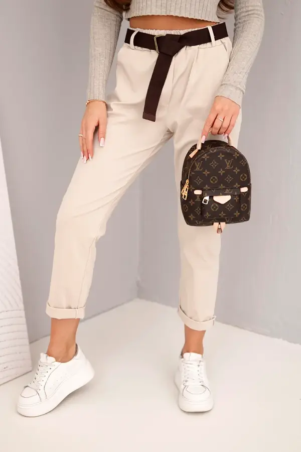 Kesi Włoski Kesi Włoski Women's cotton pants with a belt and rolled cuffs beige