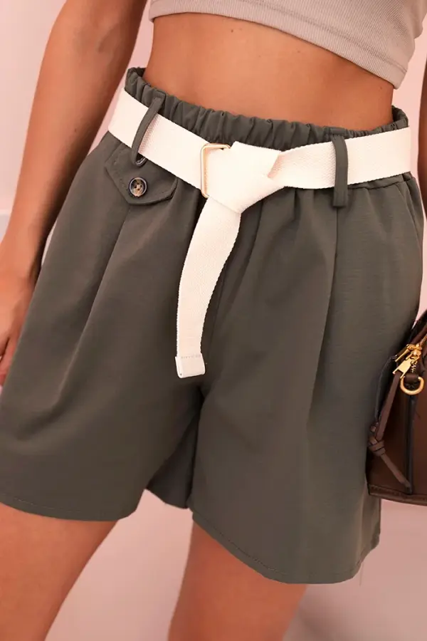 Kesi Włoski Kesi Włoski Women's high-waisted shorts with a belt khaki
