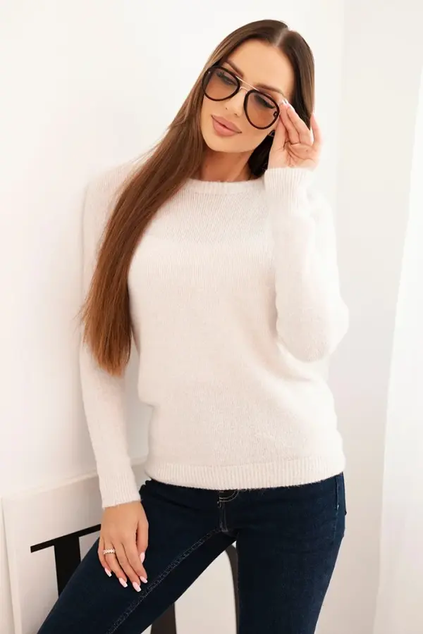 Kesi Włoski Kesi Włoski Women's sweater made of baby alpaca with long sleeves beige