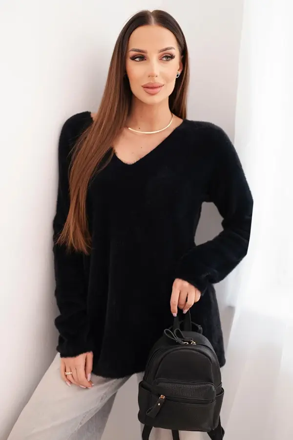 Kesi Włoski Kesi Włoski Women's sweater with wool and a V-neck black