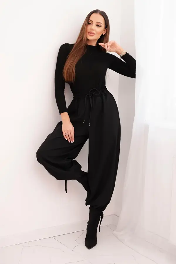 Kesi Włoski Kesi Włoski Women's trousers with wide legs and ties at the bottom black