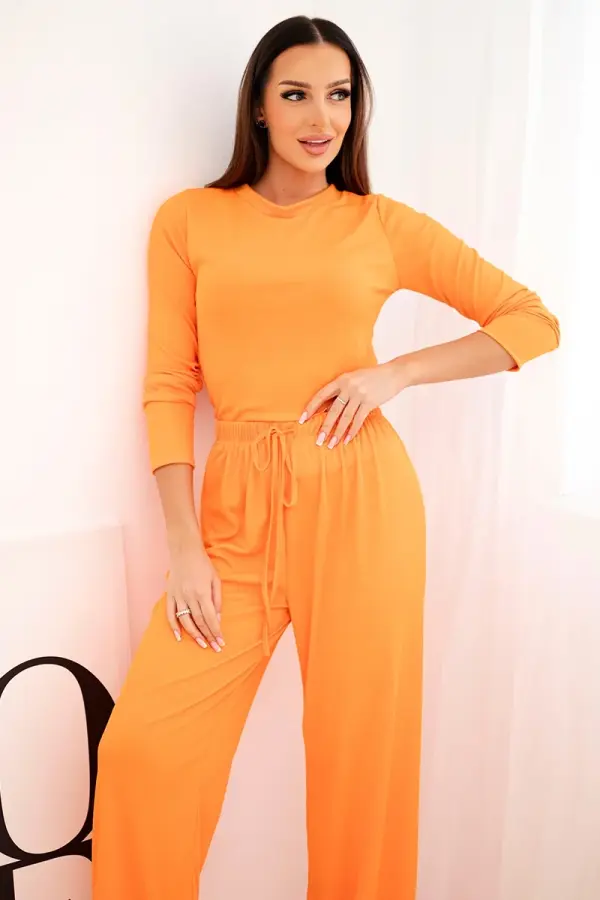 Kesi Włoski Kesi Włoski Women's viscose set with a blouse and wide trousers orange