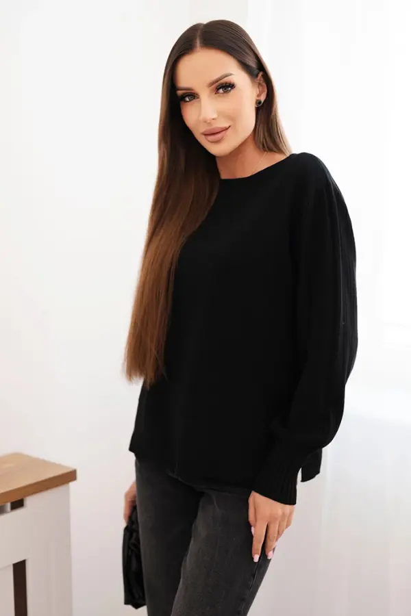 Kesi Włoski Kesi Włoski Women's viscose sweater with long sleeves and side slits black