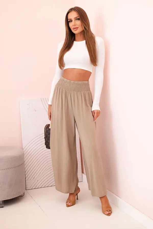 Kesi Włoski Kesi Włoski Women's viscose trousers with elastic waistband camel