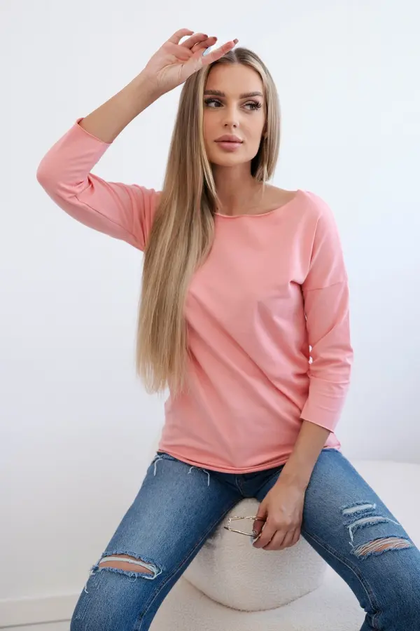 Kesi Kesi Women’s blouse with a boat neckline peach