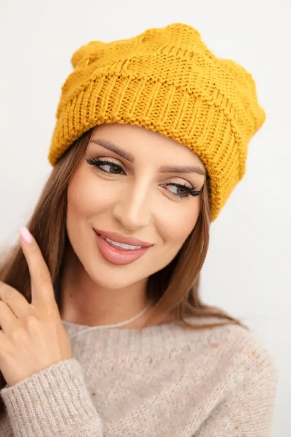 Kesi Kesi Women's winter hat made of wool with decorative weave K451 mustard