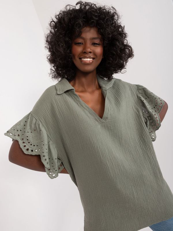 Fashionhunters Khaki blouse made of cotton for casual