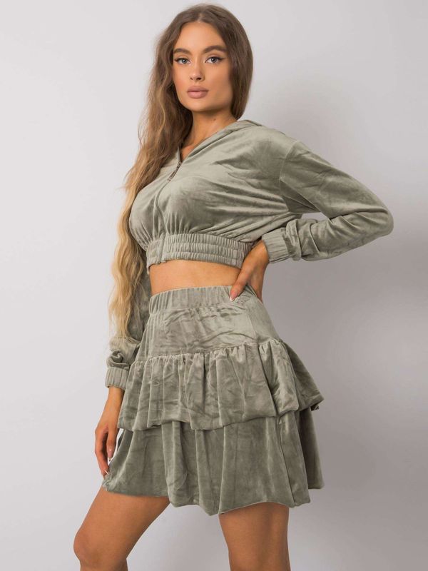 Fashionhunters Khaki two-piece velour set