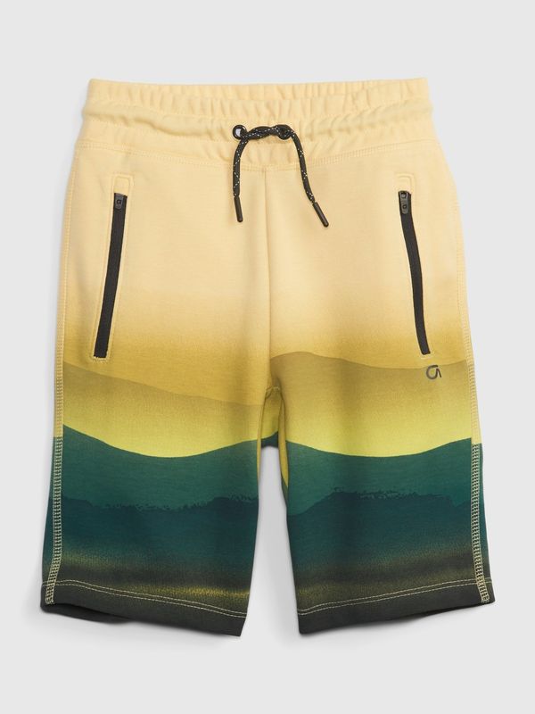 GAP Kids Colorful Shorts GapFit - Boys