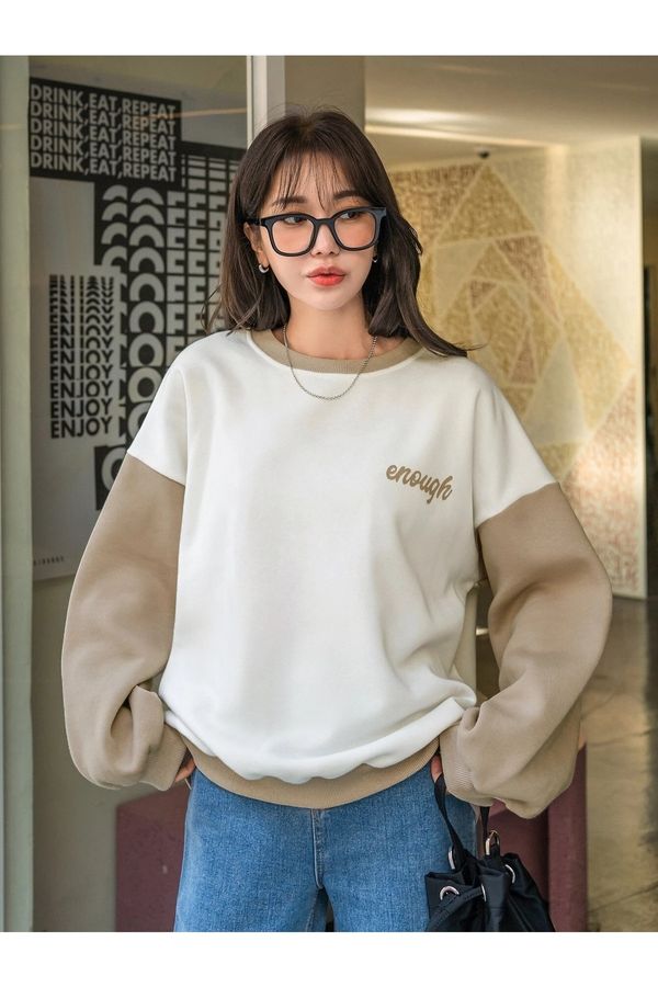 Know Know Women's White Enough Printed Beige Sleeve Detail Oversized Sweatshirt.
