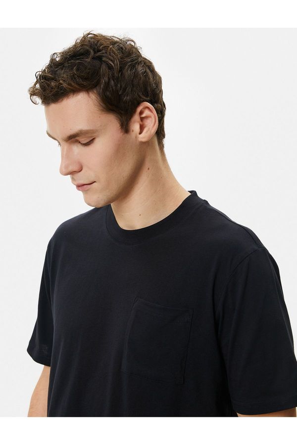 Koton Koton Basic T-Shirt Light Stand Collar Single Pocket Detailed Crew Neck Short Sleeve