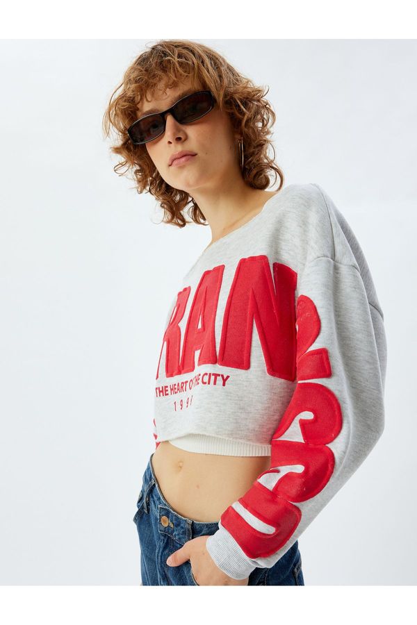 Koton Koton Crop Oversize Sweatshirt Embroidered Slogan Boat Neck