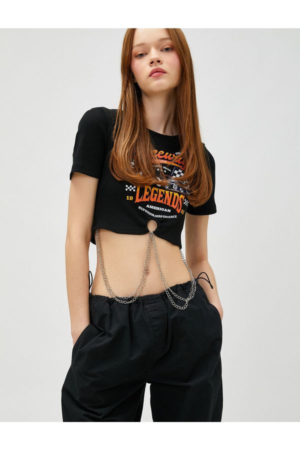Koton Koton Crop T-Shirt with a Printed Chain Detail, Short Sleeves, Crew Neck.