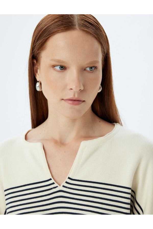 Koton Koton Cut V-Neck Striped Oversize Knitwear Sweater