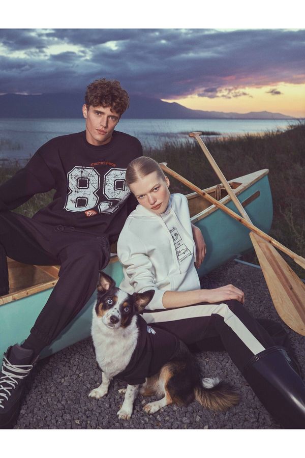 Koton Koton Hooded Sweatshirt Embroidered Kangaroo Pocket Long Sleeve