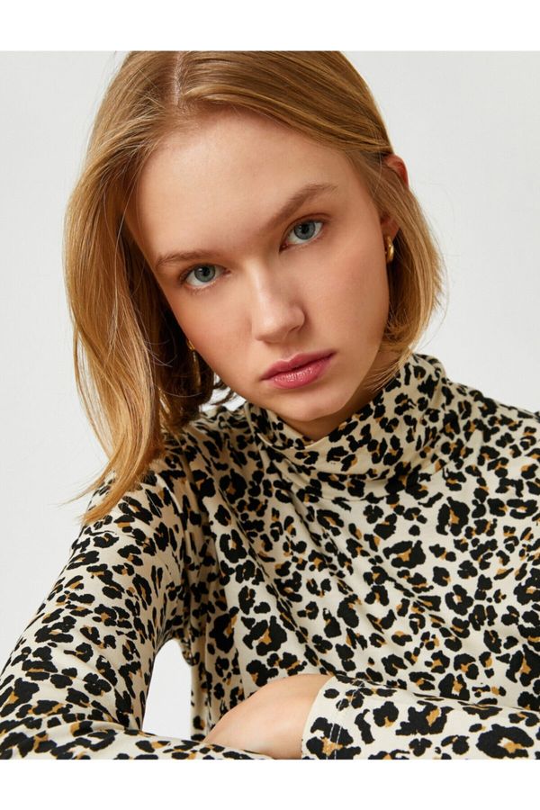 Koton Koton Leopard Printed Long Sleeve T-Shirt