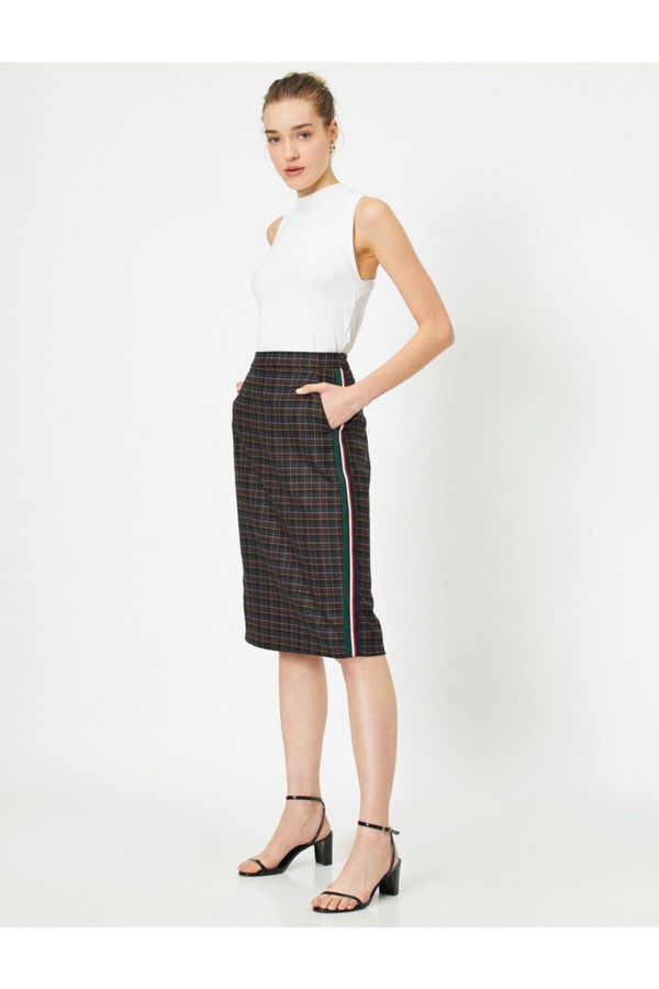 Koton Koton Normal Waist Check Midi Skirt with Pockets.