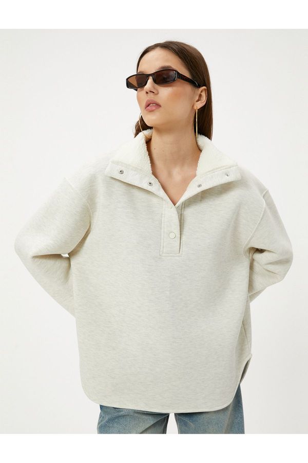 Koton Koton Oversize Sweatshirt with Plush Detail on the Collar, Stand-up Collar, Snap Buttons