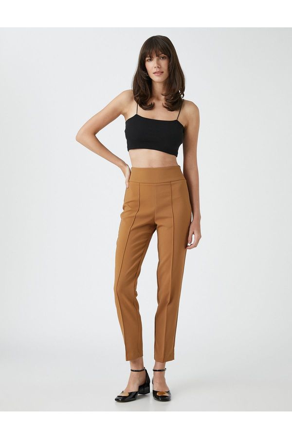 Koton Koton rebraste tkanine hlače Slim Fit