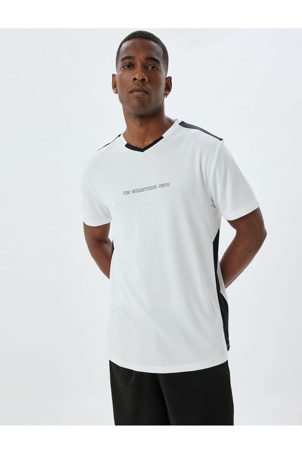 Koton Koton Sports T-Shirt Slogan Printed Short Sleeve V Neck Color Block