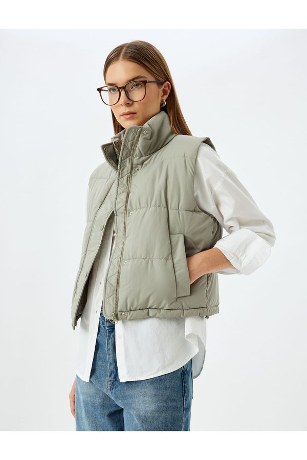Koton Koton Stand Collar Zippered Pocket Short Puffer Vest