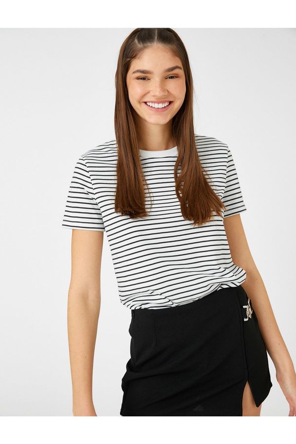 Koton Koton Striped T-Shirt Crew Neck Short Sleeve