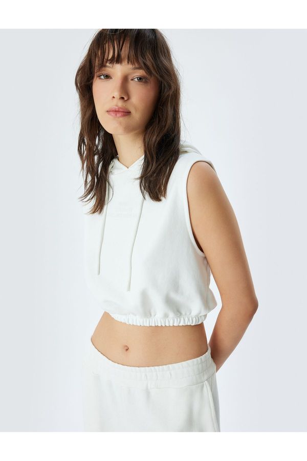 Koton Koton Three Thread Non-raised Hooded Cotton Sleeveless Crop Sweatshirt