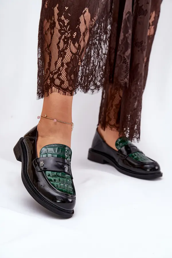 VINCEZA Lacquered Leather Women's Moccasins Vinceza