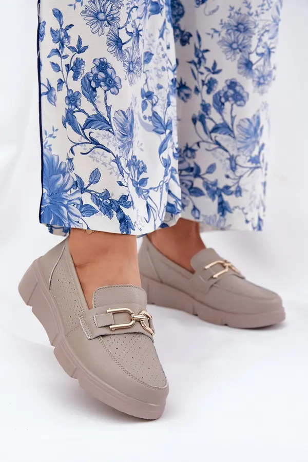 VINCEZA Ladies Leather Moccasins with Golden Detail Ciemnobeżowe Vinceza 88007