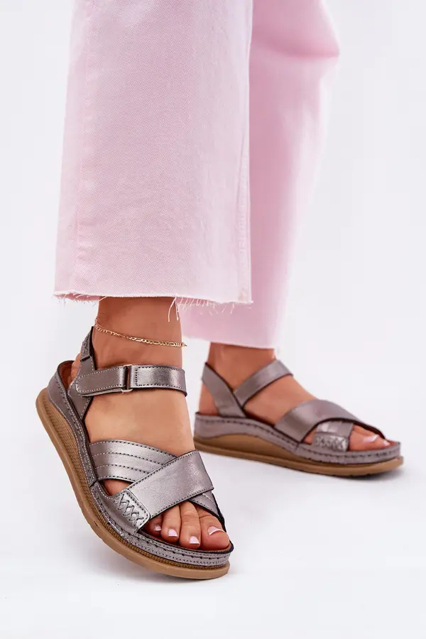 Maciejka Ladies leather sandals on platform Maciejka