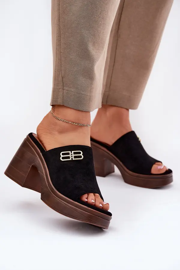 VINCEZA Ladies Sandals On Chunky Heel With Golden Detail Vinceza