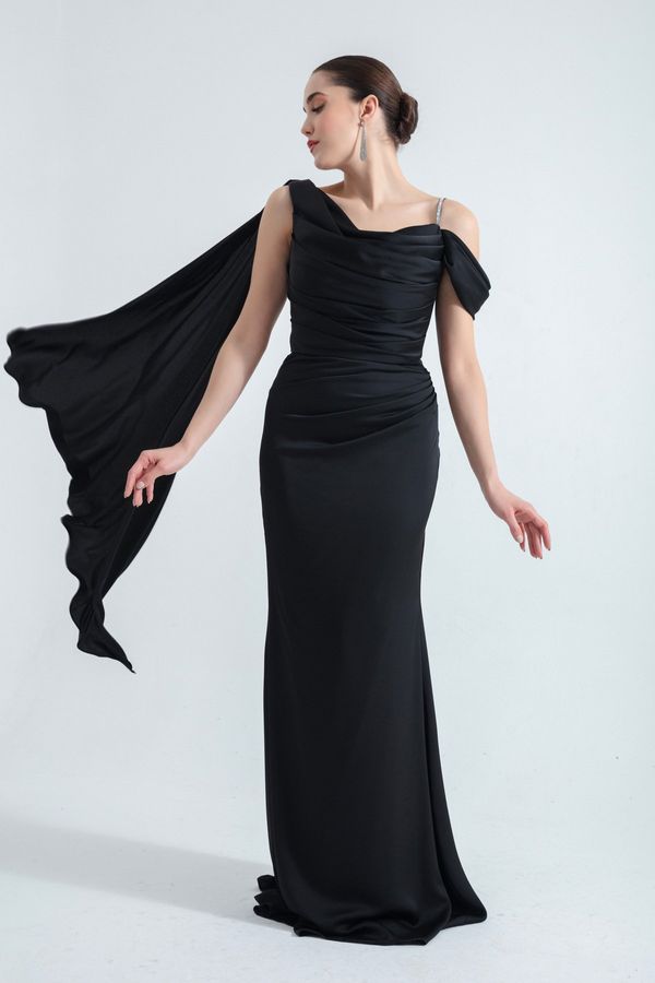 Lafaba Lafaba Women's Black One-Shoulder Stone Strap Long Satin Evening Dress