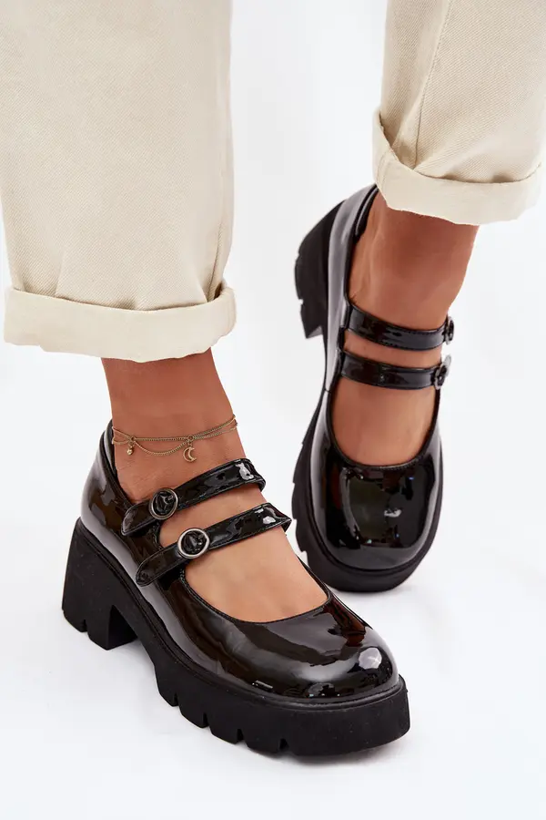 Boto Lakirane ženske salonarje na platformi Kamira