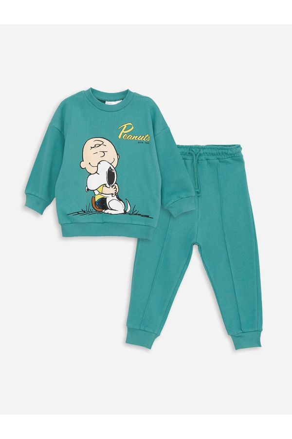 LC Waikiki LC Waikiki Crew Neck Long Sleeve Snoopy Printed Sweatshirt and Jogger Pants 2-Set