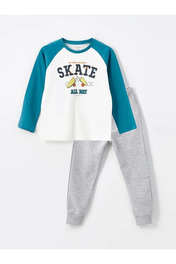 LC Waikiki LC Waikiki LCW baby Crew Neck Long Sleeve Printed Baby Boy T-Shirt and Tracksuit Bottom 2-Piece Set