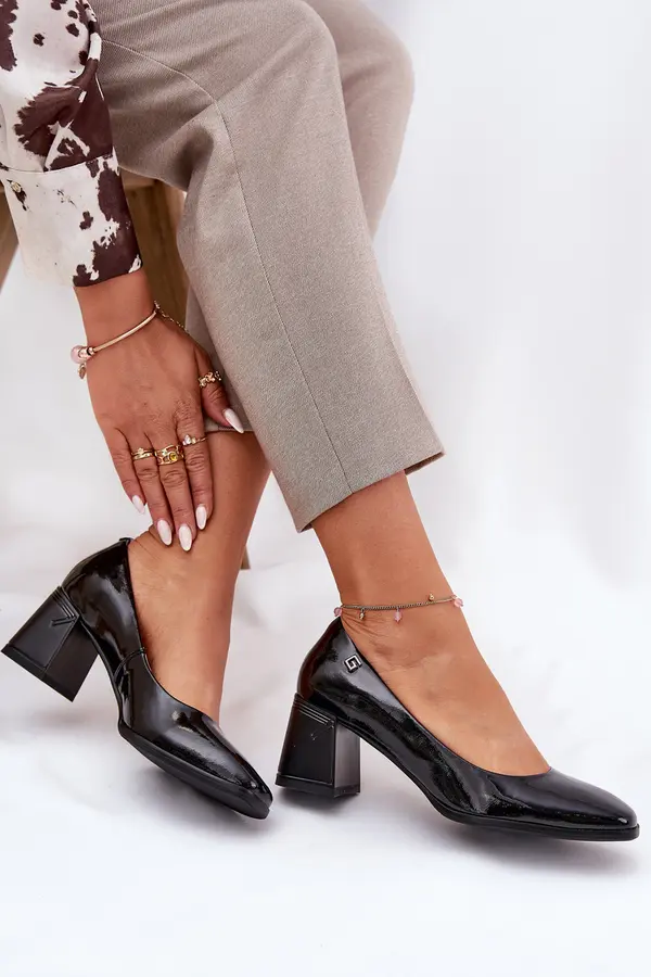 VINCEZA Leather Patent Heels On A Stiletto Vinceza