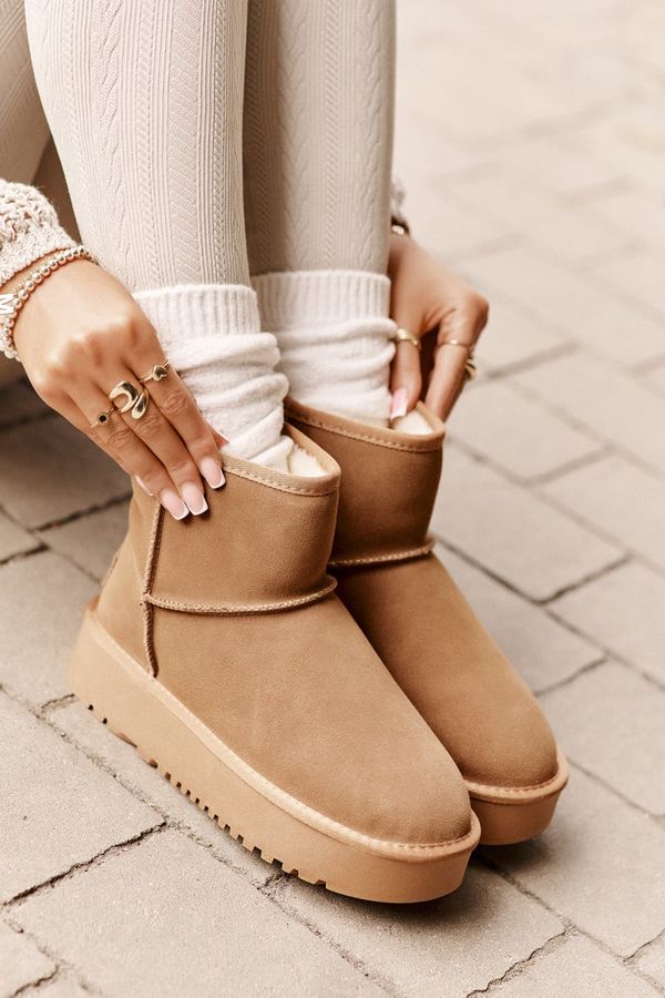 Kesi Leather suede snow boots on a platform above the ankles Camel Rianaella