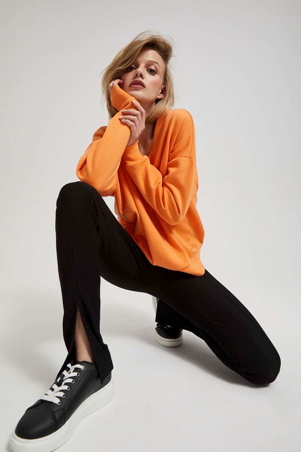 Moodo Leggings with a slit