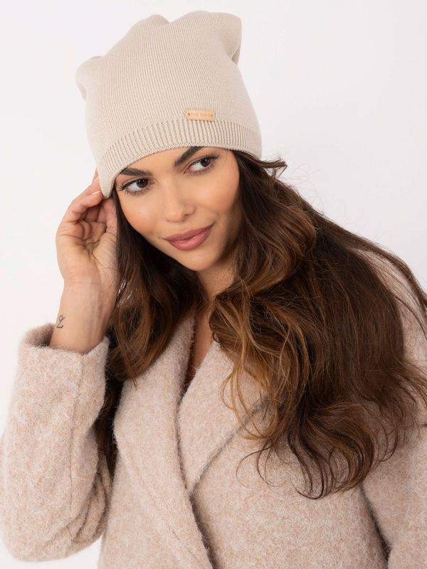 Fashionhunters Light beige basic women's hat RUE PARIS