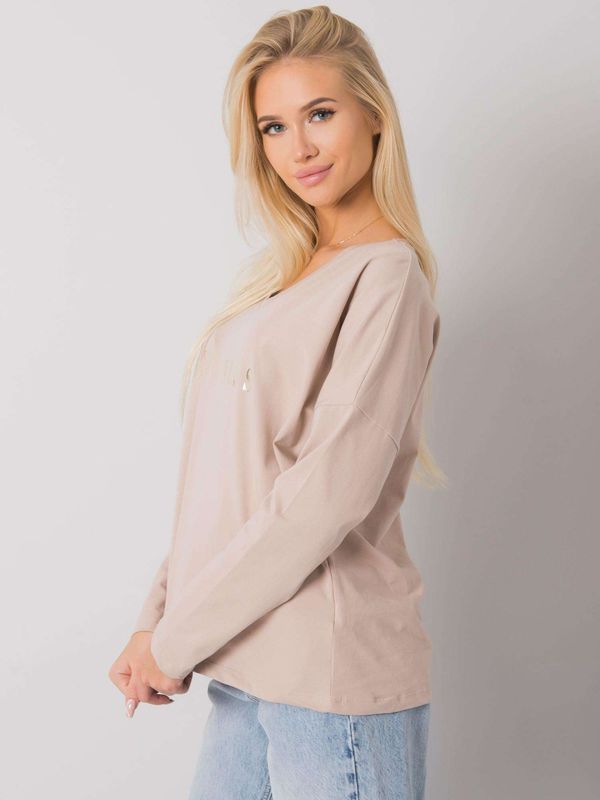 Fashionhunters Light beige blouse with Georgetown RUE PARIS lettering