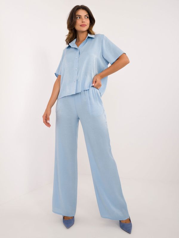 Fashionhunters Light blue glossy elegant set with shirt