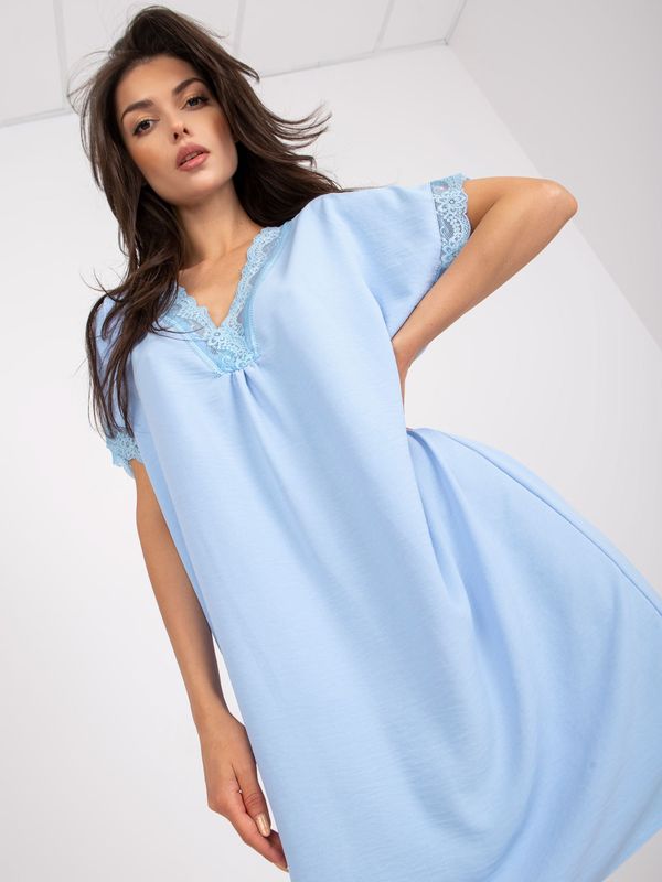 Fashionhunters Light blue oversize dress with lace