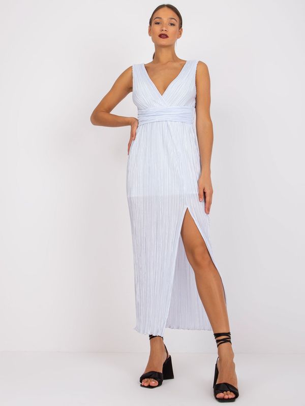 Fashionhunters Light blue pleated dress with Ewelina slit